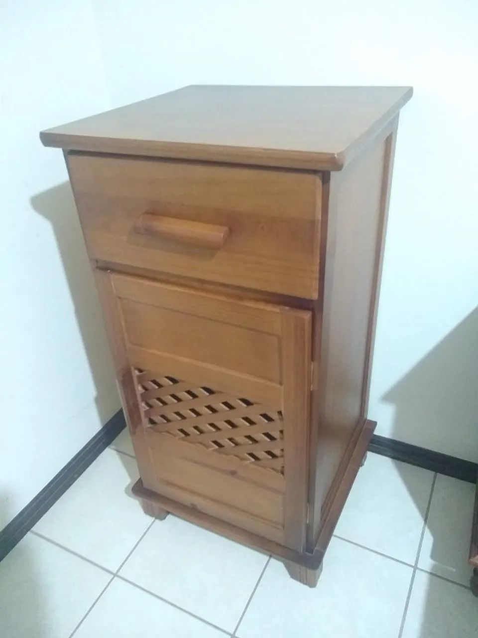 Sapateira com gaveta