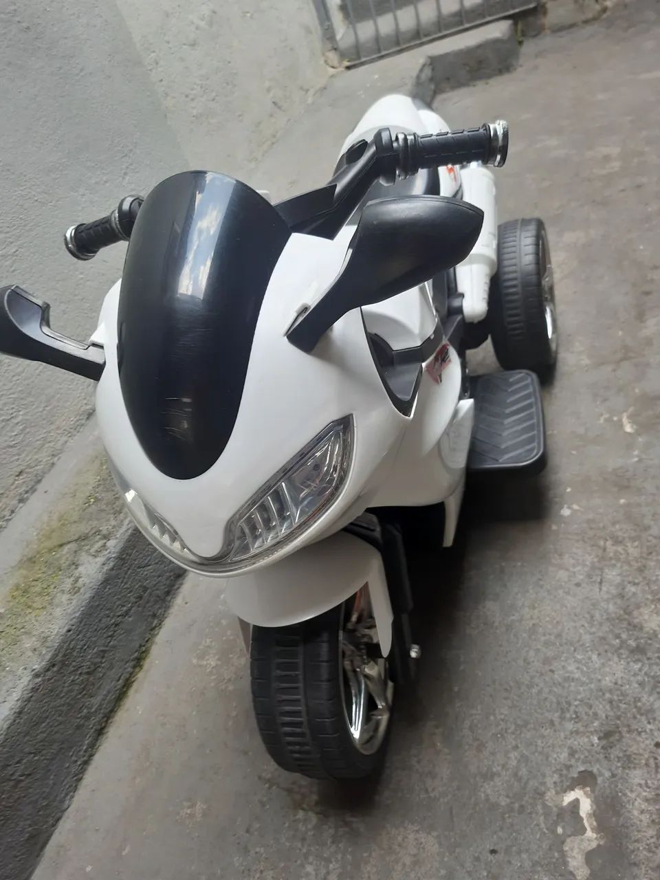 Moto infantil elétrica