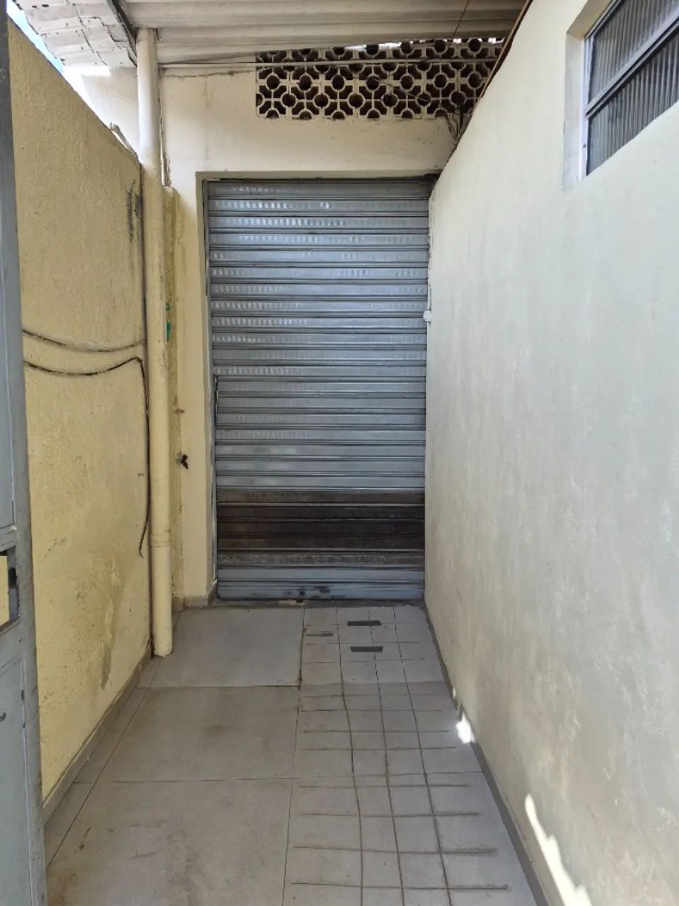  Alugo Galpão 90m2,com banheiro,escritório, em Nilópolis.  - Foto 5