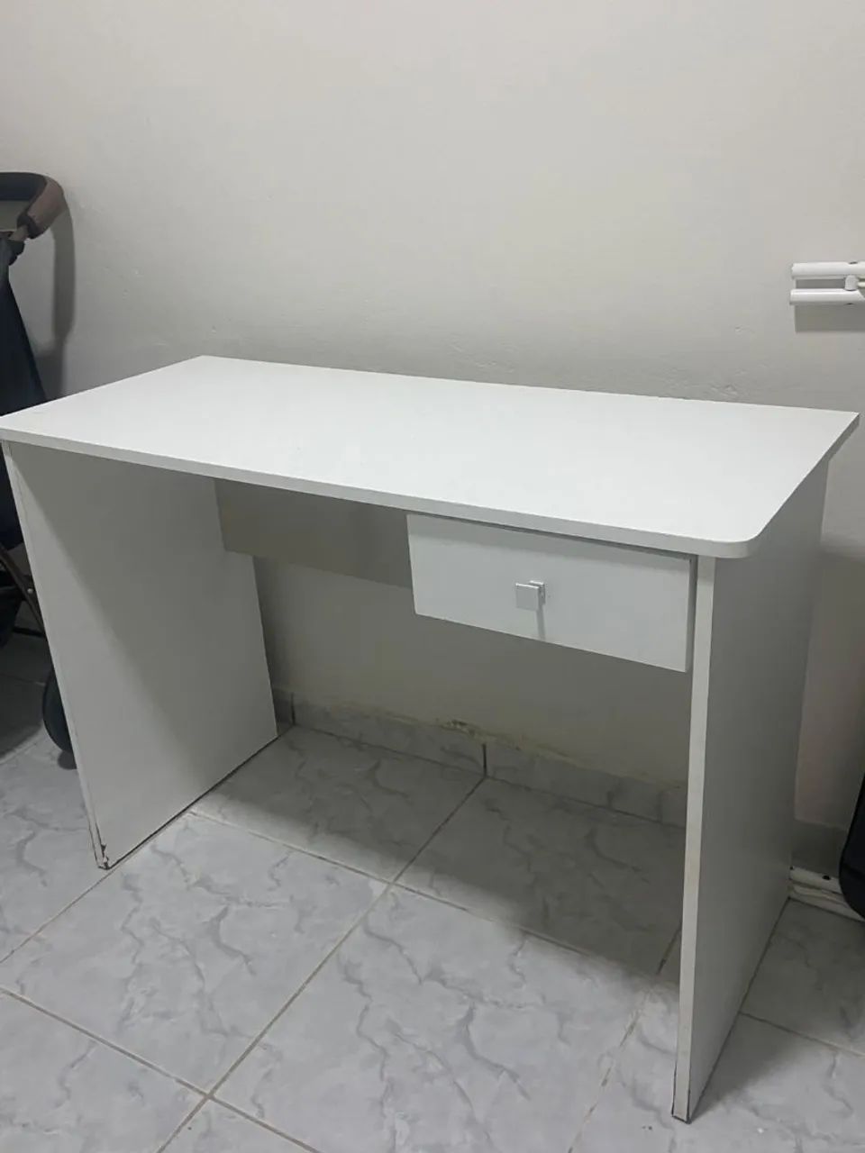 Escrivaninha Branca com Gaveta - Foto 2