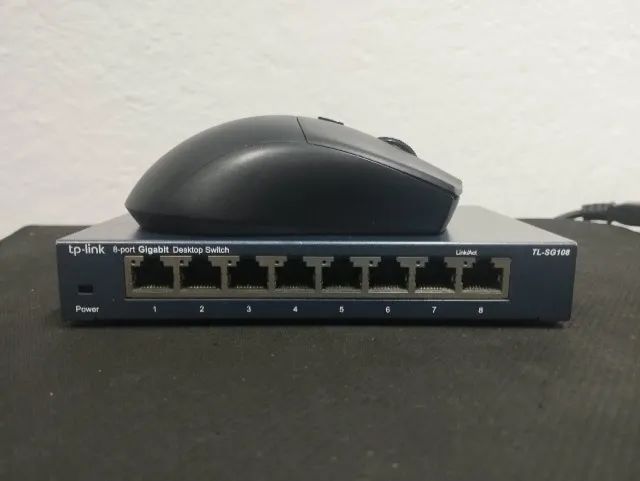 Switch Gigabit 8 Portas
