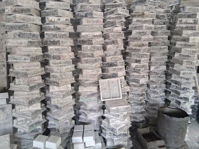 Formas para artefatos de Cimento441140227469496324