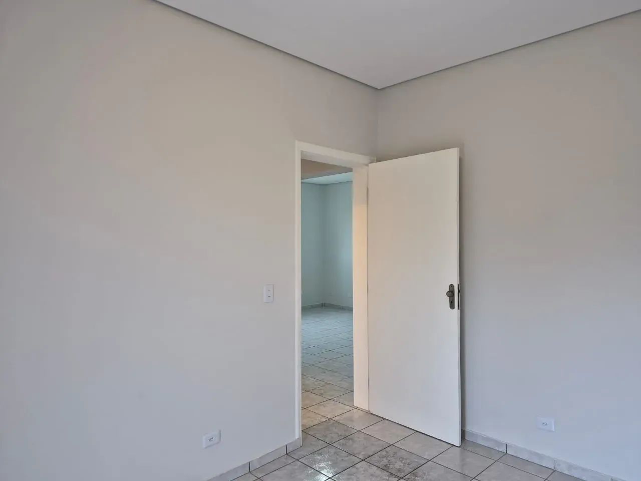 Imóvel para aluguel possui 67 metros quadrados com 2 quartos - Foto 4