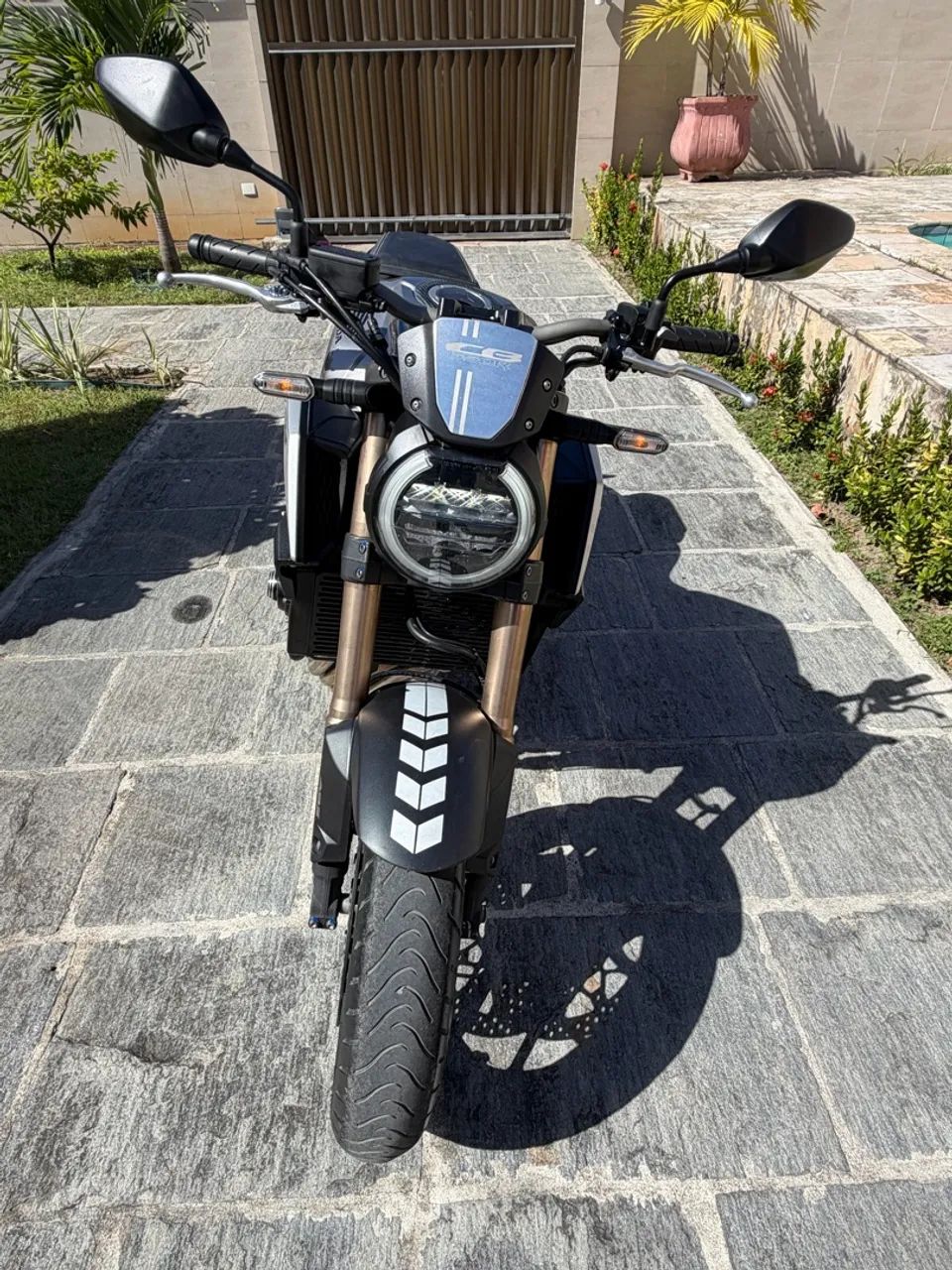 CB 650R 2021