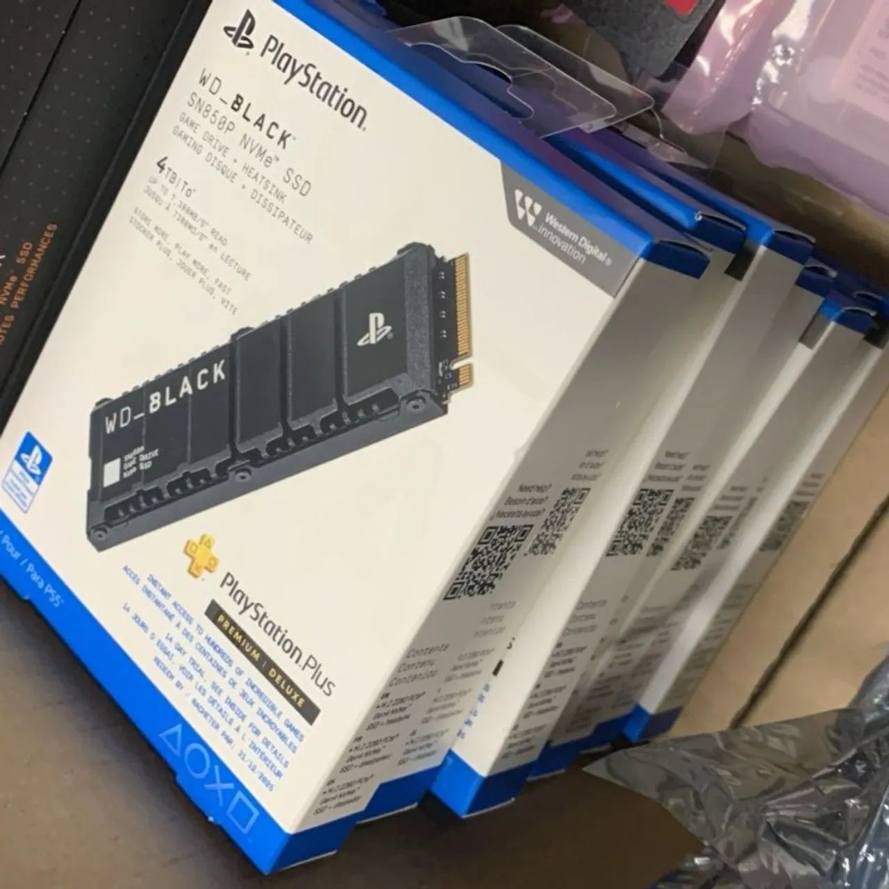 4 Unidades: LACRADO/SSD Western Digital 4TB - WD_Black 4 TB Playstation 5