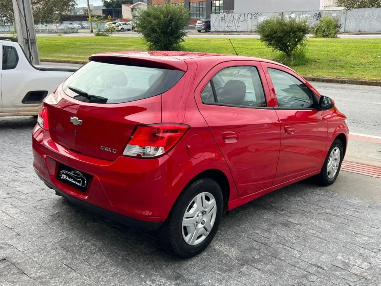 Chevrolet Onix Hatch 1.0 12V Flex Mec. 4P 2013 - Foto 3