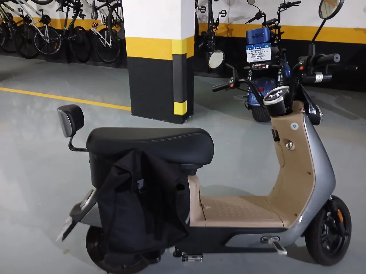Scooter eletrica Binwer