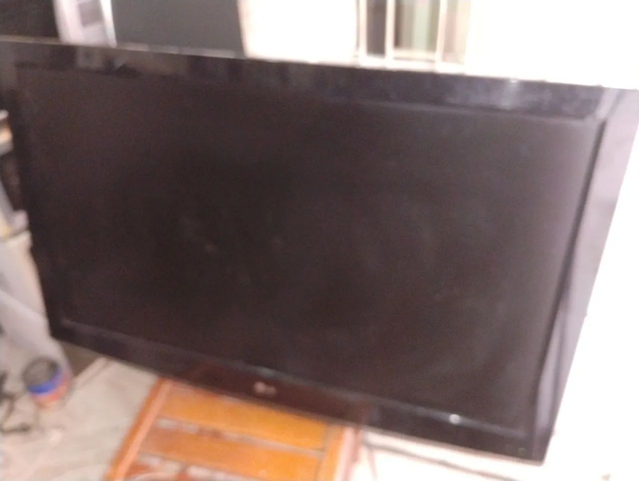 TV LCD LG 42 Polegadas Modelo 42LB9RTA Defeito liga tem som não abre imagem - Foto 5