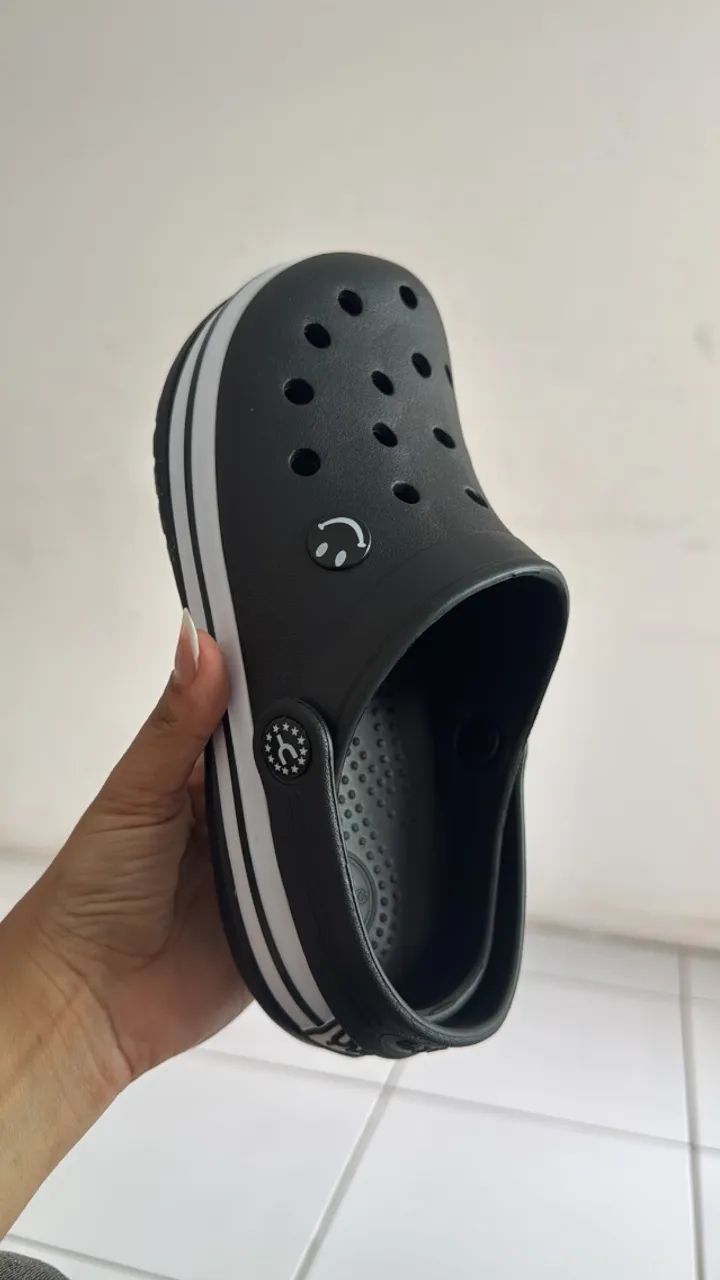 CROCS PRETA - Foto 4