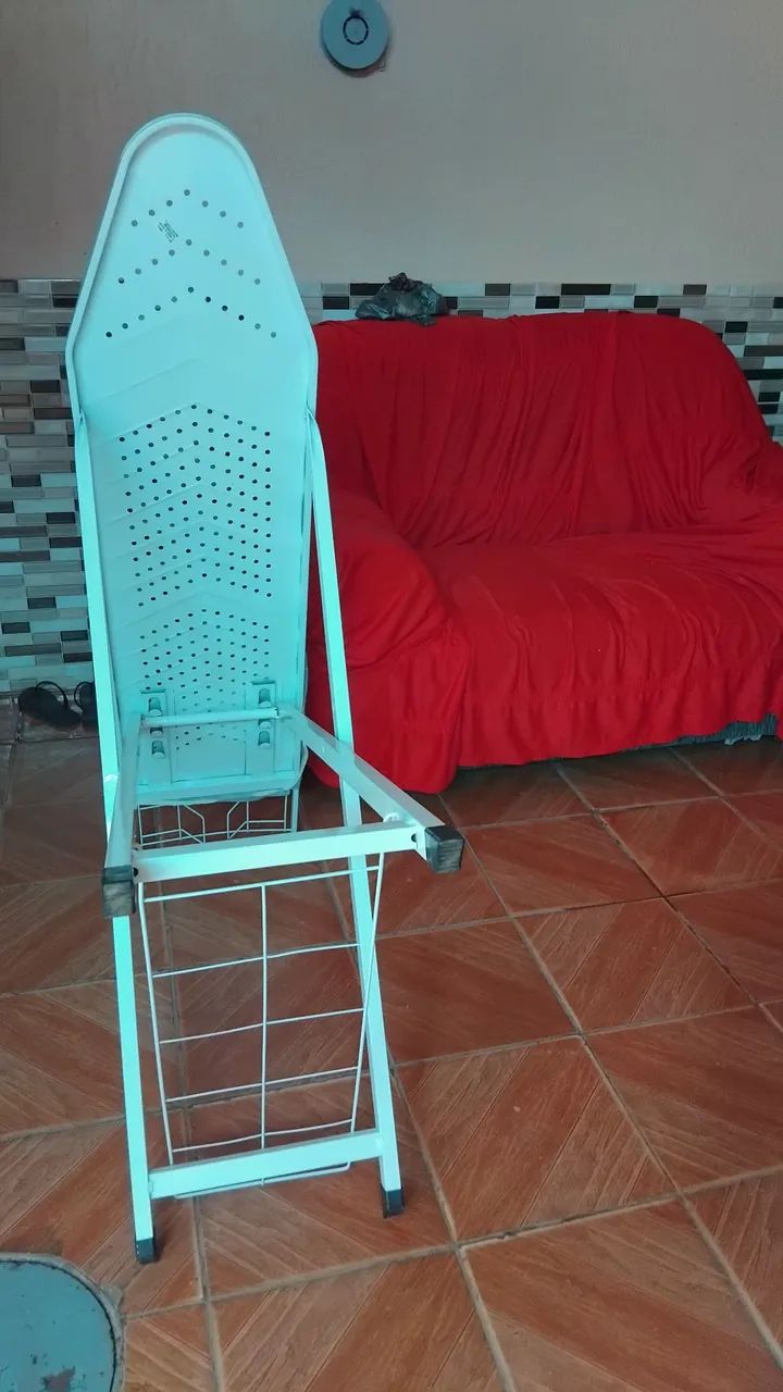 vendo tábua de passar de ferro bem coservada - Foto 3
