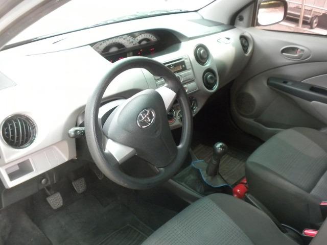 Etios XS 1.3 2013 Mecanico - Foto 13