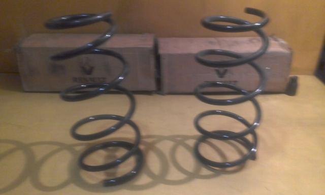 Molas do Amortecedor dianteiro Renault Duster/Logan/Sandero/21/98076/24980/96565/2215 - Foto 3