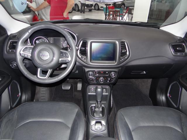 JEEP COMPASS LONGITUDE 2.0 FLEX AUT - Foto 5