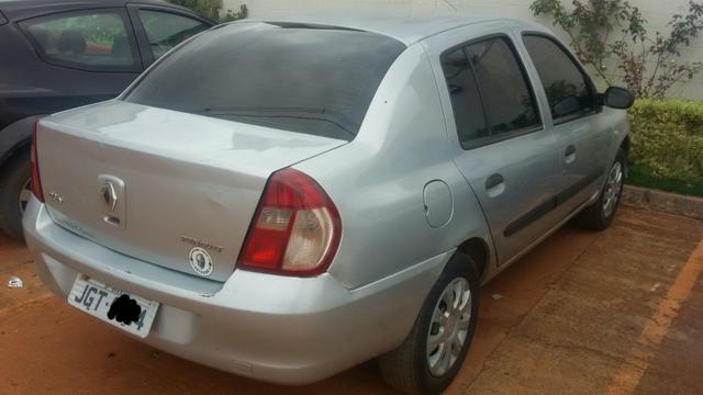 Carro renoult clio sedan 1.0 16vl - Foto 8