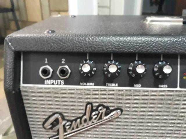 Amplificador Fender Frontman 212R 100W - Foto 2