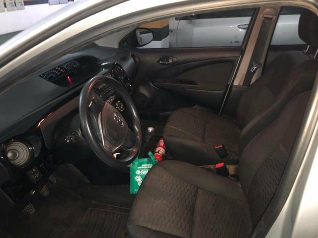 Vendo ou troco por carro menor valor!