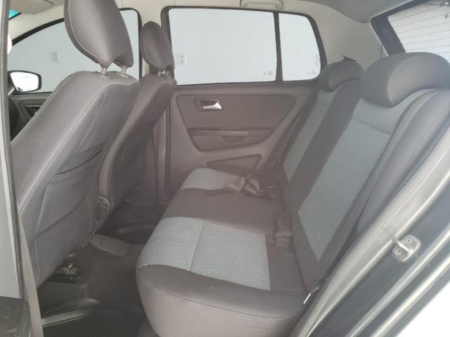 Volkswagen Fox BlueMotion 1.6 Flex c/GNV - Foto 4