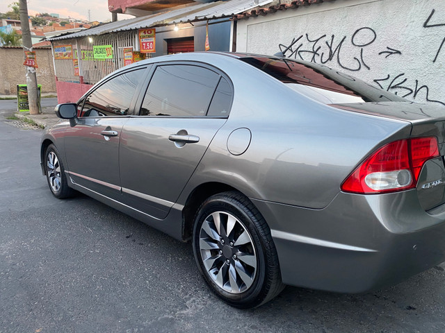 Honda Civic 1.8 2011 Automático - Foto 3