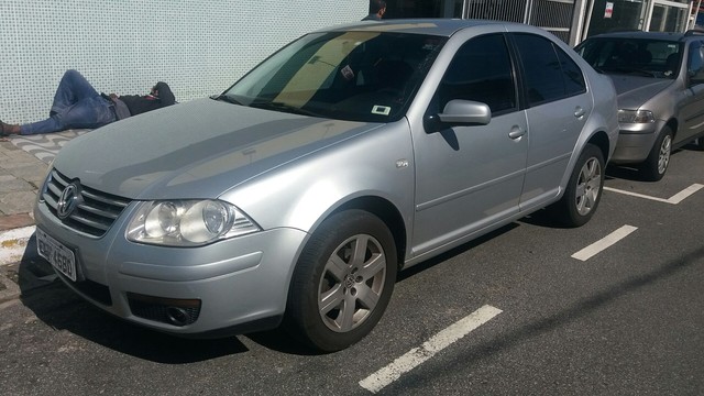 BORA 2.0 AUTOMÁTICO ANO 2009 NOVO$26800,00