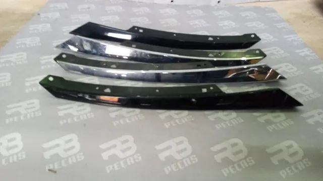 Friso cromado do farol Honda Civic g10 e Hrv  - Foto 3