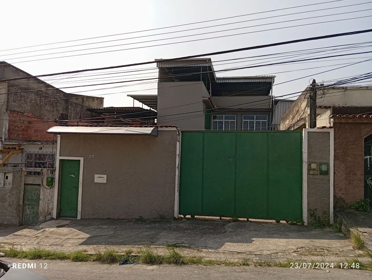 Prédio Residencial e galpão 