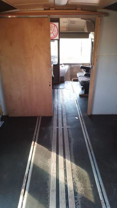 Ônibus BussCar 1418 / 1990 / Toda Revisado / Veículo Comercial - Foto 15