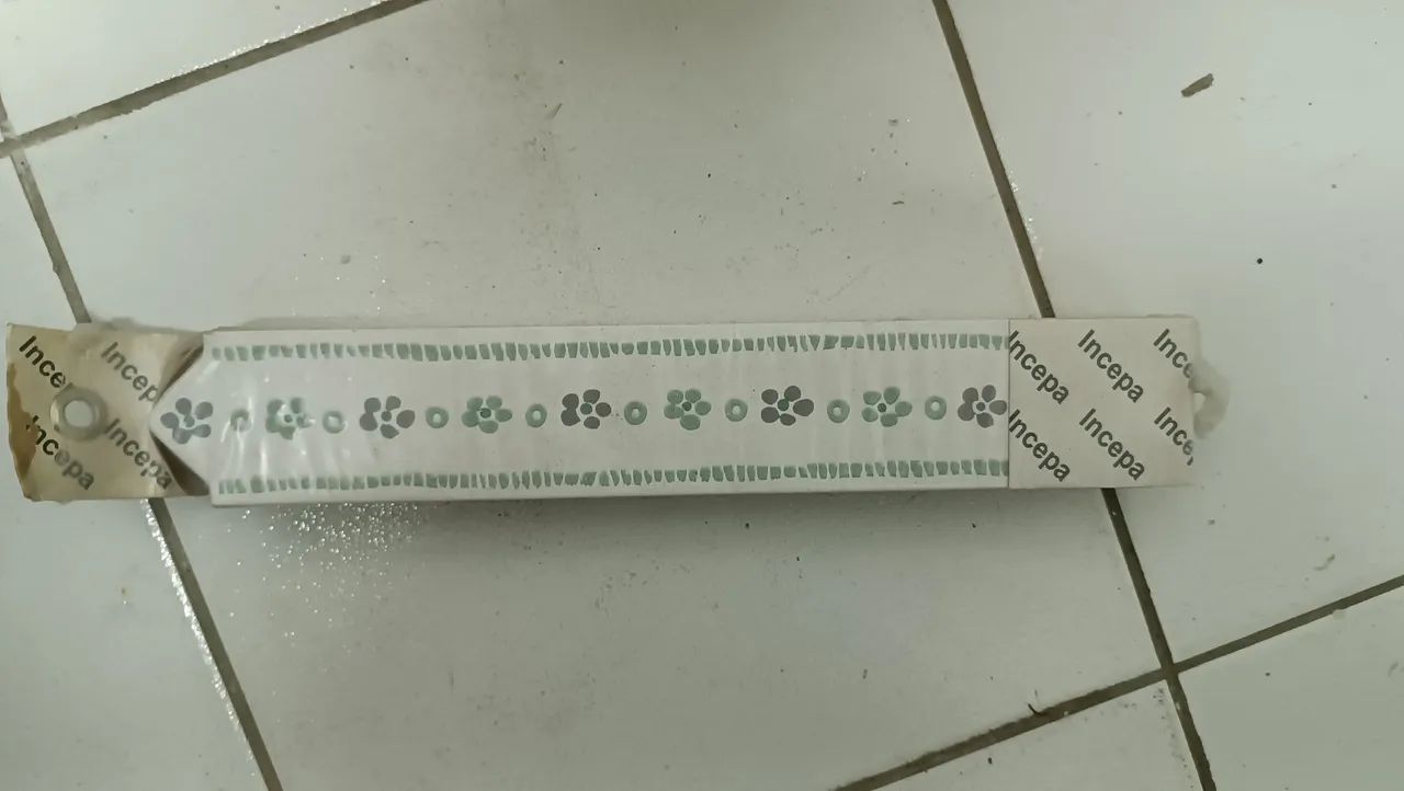 Faixa decorativa cerâmica Incepa