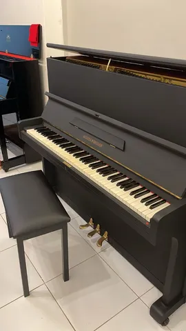 Piano Vertical Yamaha Modelo P2 de 1965 Restaurado por Casa de Pianos