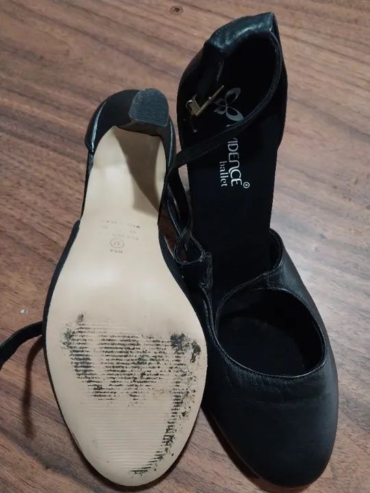 Sapato de dança com tiras Cruzadas - Foto 3
