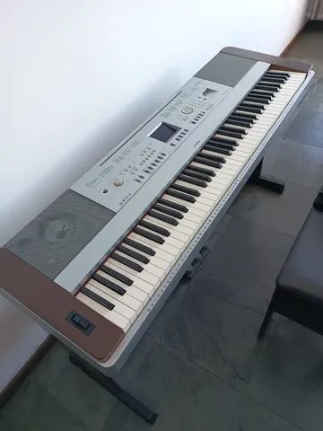 Piano Digital Yamaha DGX-640 (Sem Uso) - Foto 2