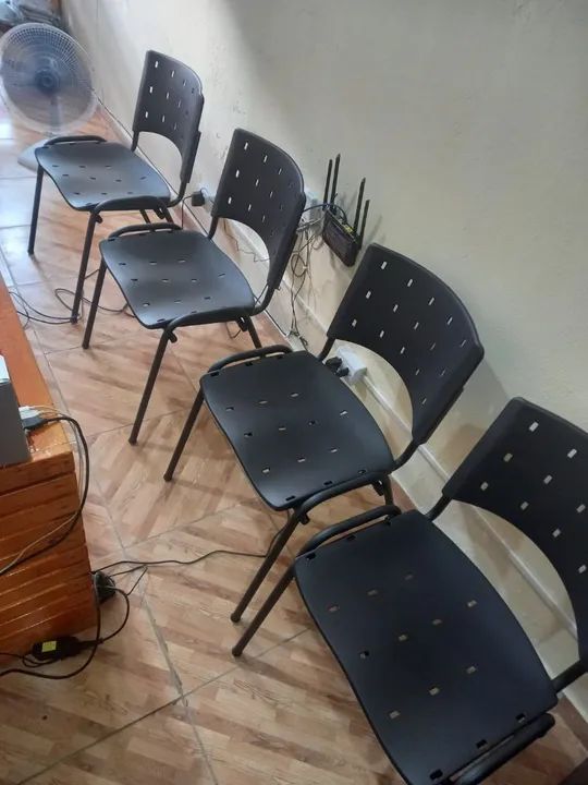 Cadeiras Fixas - Foto 2