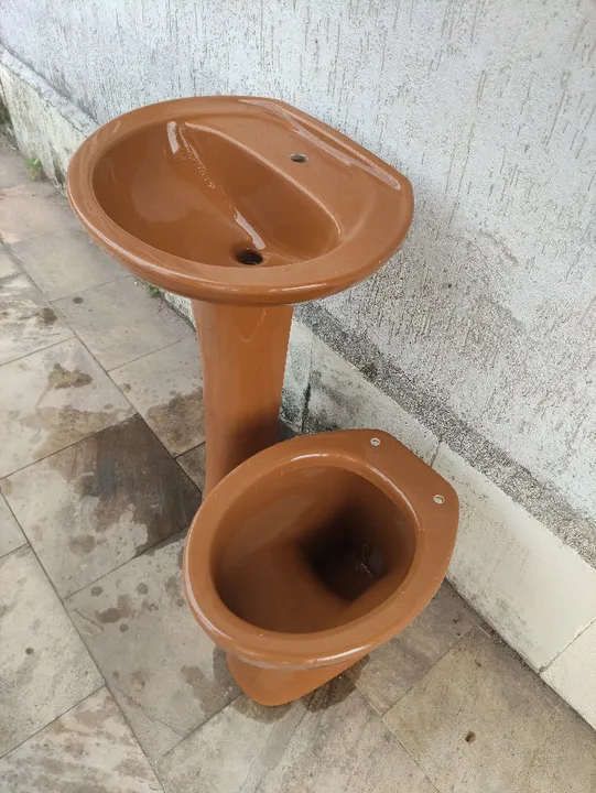 Pia para banheiro com Coluna + Vaso sanitário