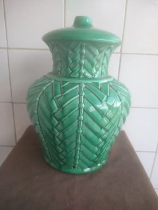 Vaso abjur em cerâmica anos 70