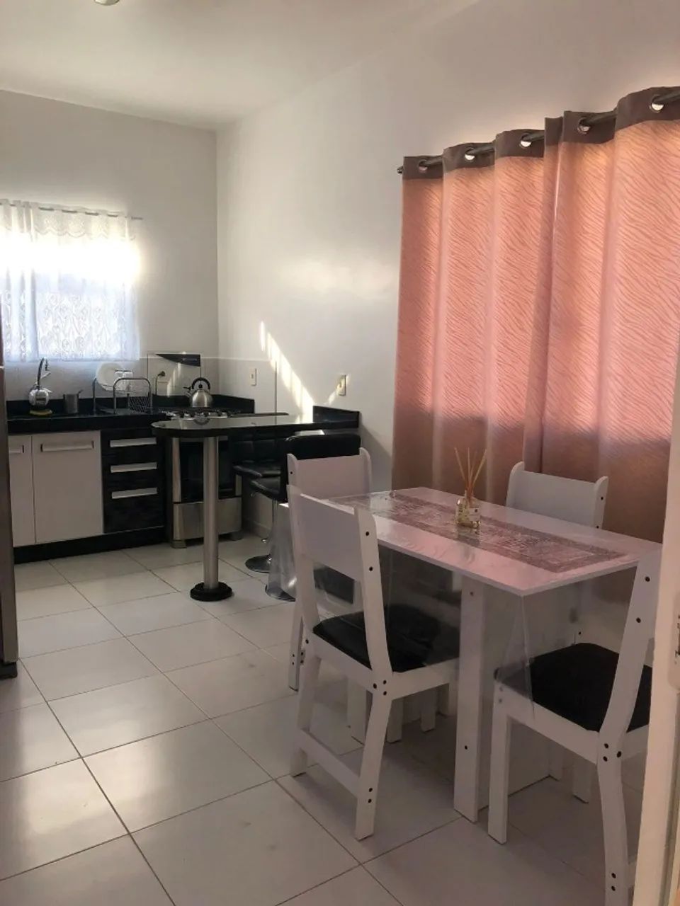 Terreno com 846,40m² com casas no Campeche. - Foto 4