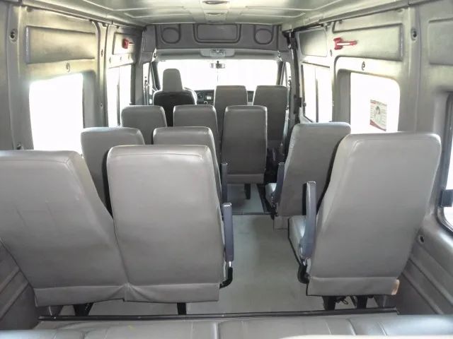 Van Renault Master 2.3 Longa Ano 12/13 2º Dono 16 lugares S/ Ar. - Foto 11