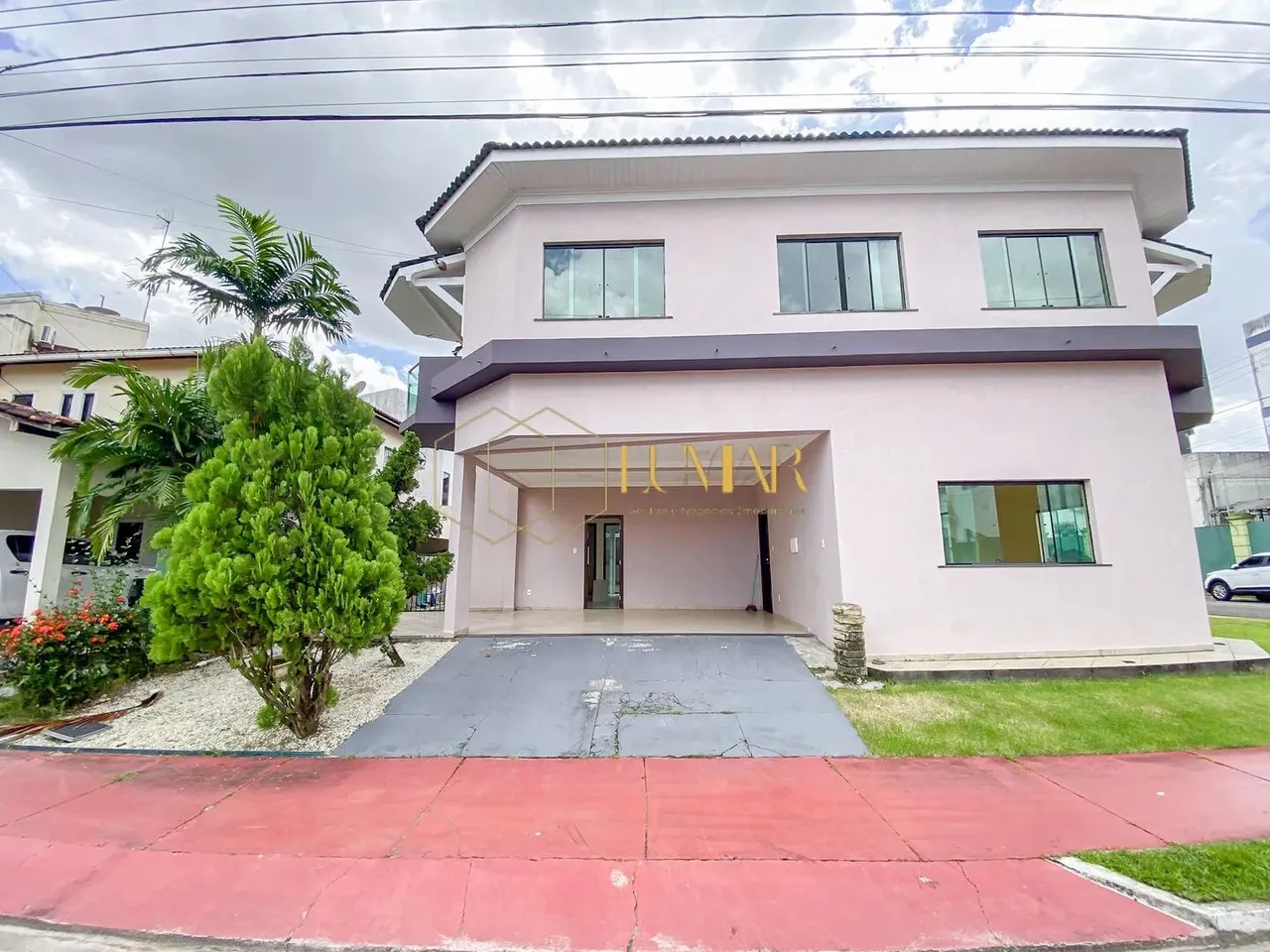 Casa para Locação - 250m² com 5 quartos no Cidade Jardim I Lazer completo