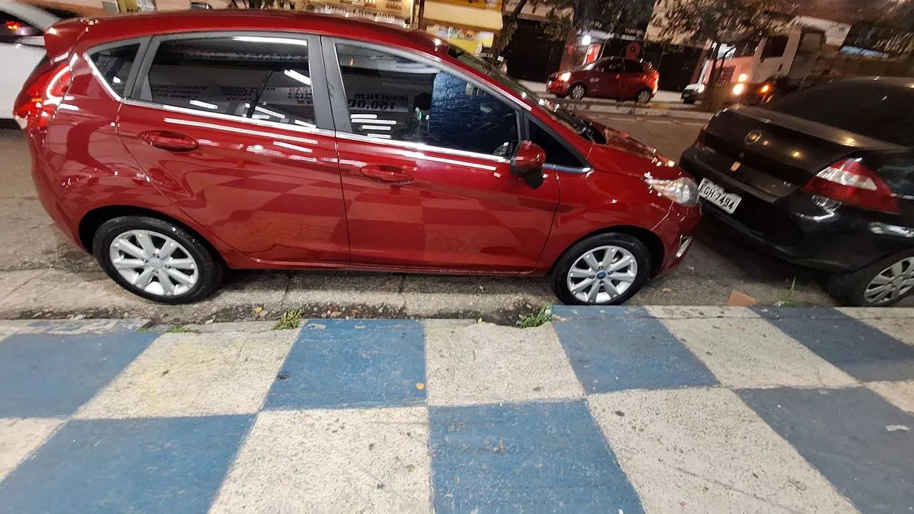 Fiesta 2013 bx kmR$ 31899 - Foto 3