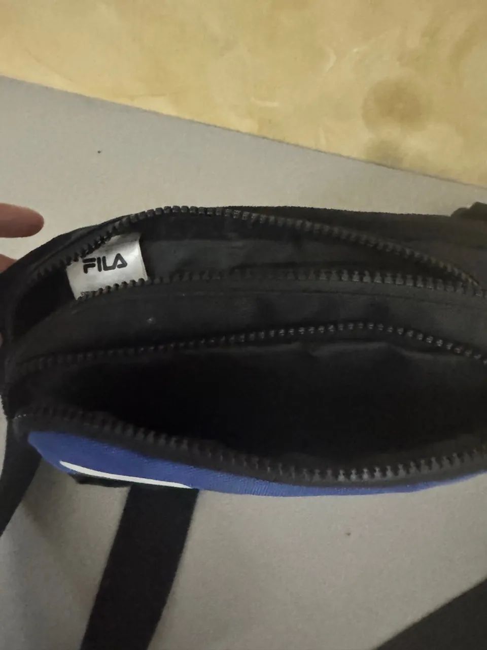 Pochete Fila original azul e preto - Foto 3