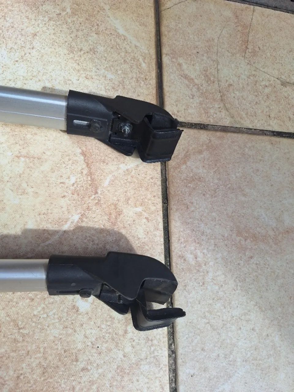 Travessa teto Sandero - Foto 2