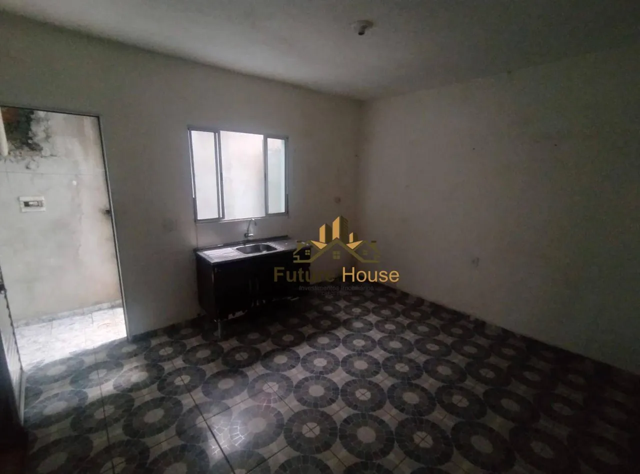 Casa com 1 dormitório para alugar, 10 m² por R$ 710/mês - Bandeiras - Osasco/SP