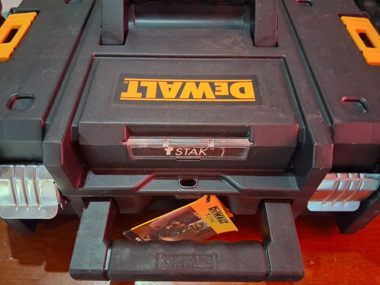 Maleta DEWALT Organizador TSTAK N2 Fecho Metálico DWST17807 - Foto 4