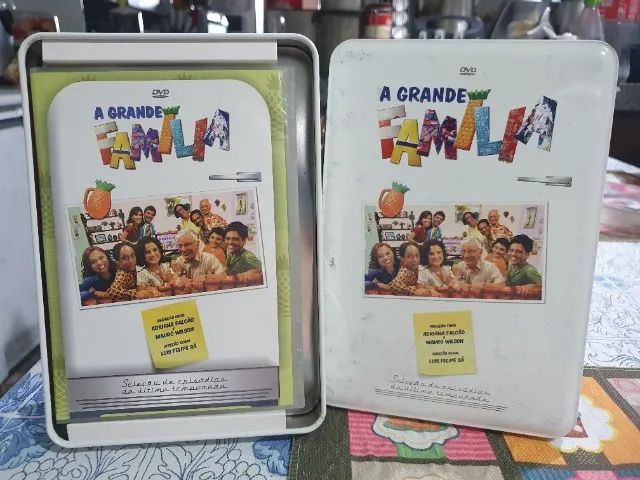 Box DVD A Grande Família com luva metal (lata) ultima temporada com 4 discos Original - Foto 2