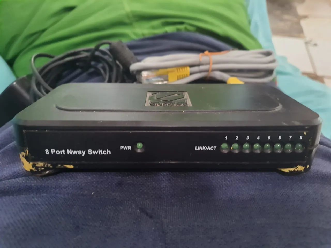 switches 8 portas otimo estado - Foto 2