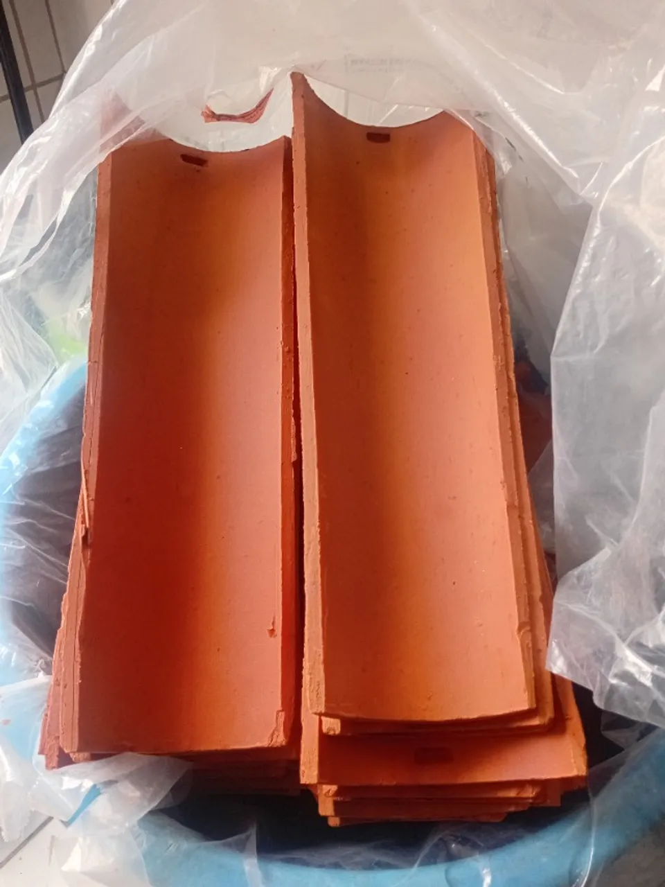 Telhas novas apenas R$ 1,00 a unidade