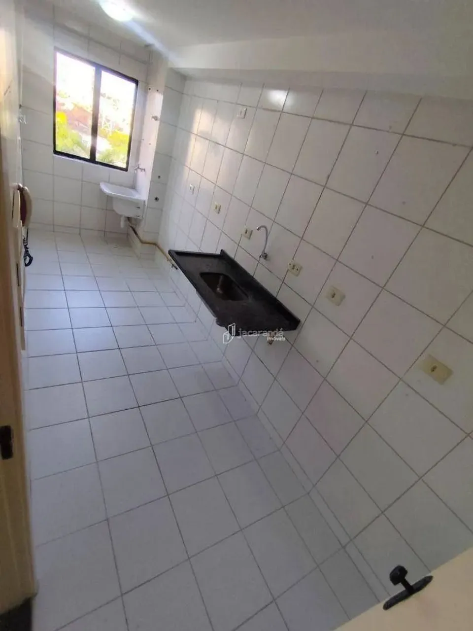Apartamento com 3 dormitórios para alugar, 74 m² por R$ 2.165,61/mês - Farolândia - Aracaj