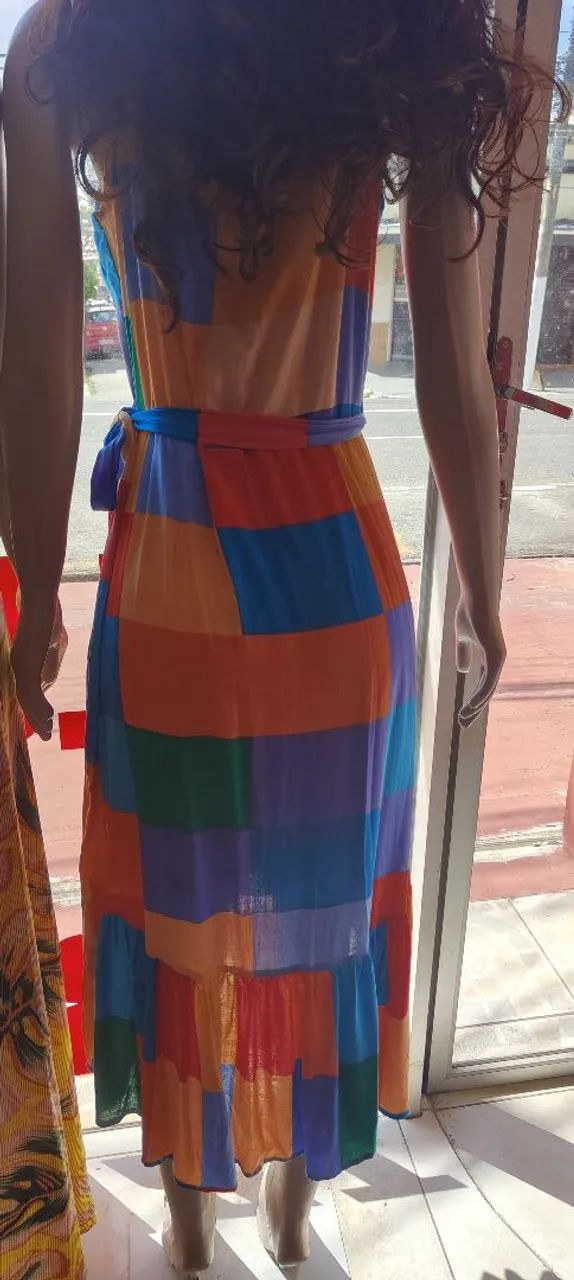 Vestido Colorido Retrô - Foto 5