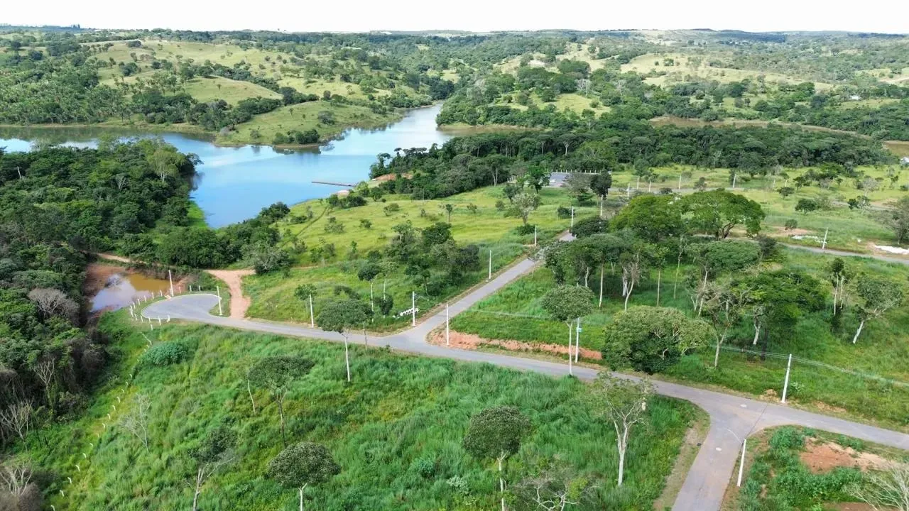 = Terreno Beira Lago Corumbá IV ~