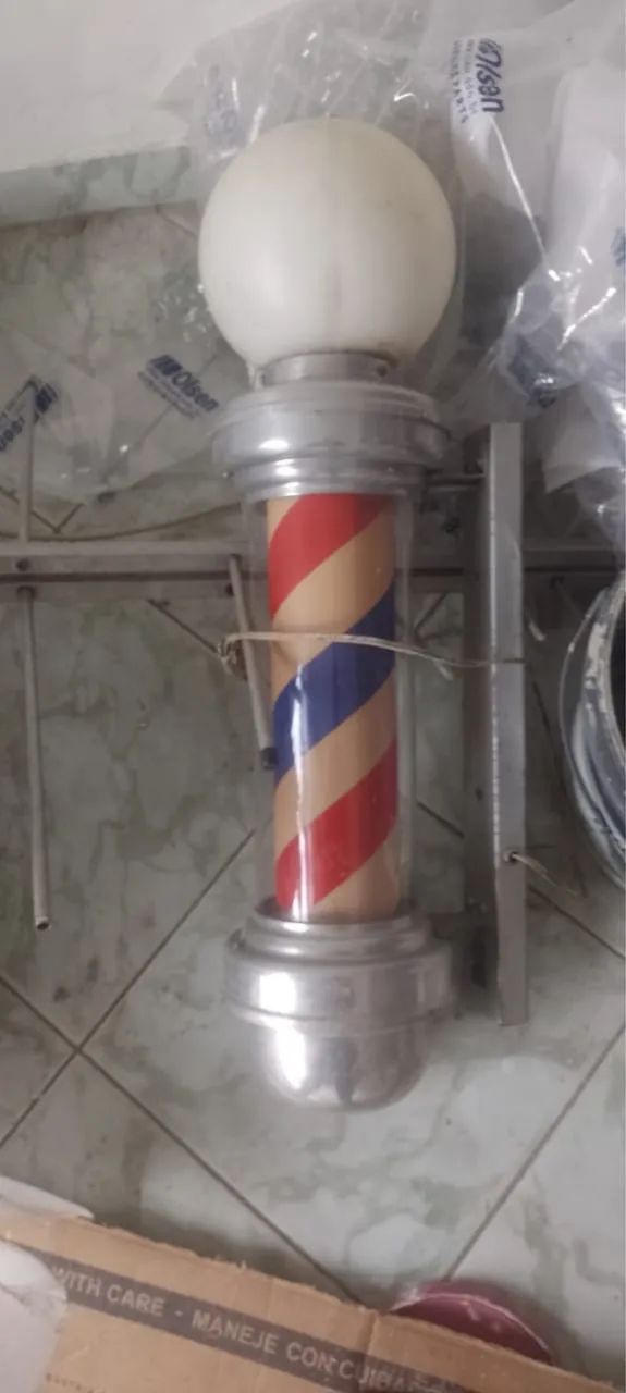 Barber Pole/pirulito Giratório Poste De Barbeiro - Foto 2