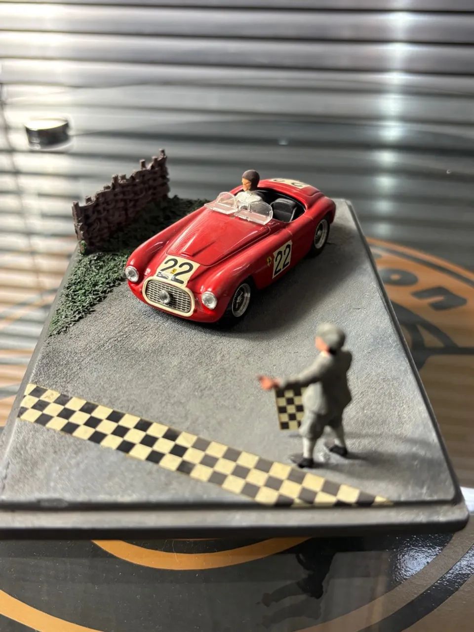 Mini Diorama Ferrari #22 - Art Model 1/43