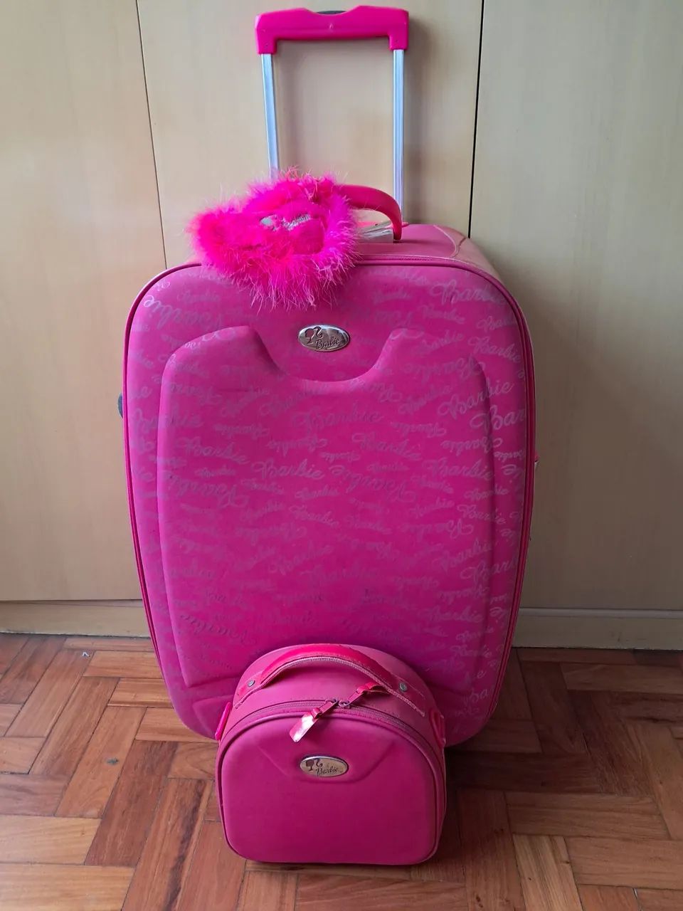 Conjunto de mala grande e Frasqueira Barbie rosa - Foto 4